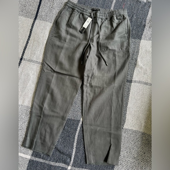 Banana Republic gray ladies drawstring pant - Picture 1 of 3